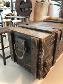 Oude unieke kist XL (137959)...verkocht