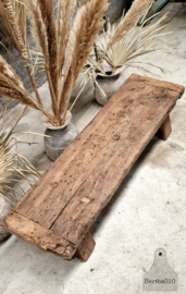 Robuuste oude salontafel 147357