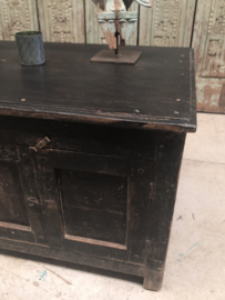Authentiek dressoir zwart (146137) verkocht