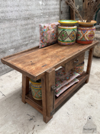 Antieke werkbank vol karakter 147951 lengte 163 cm