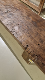 Oude robuuste salontafel (147330) verkocht