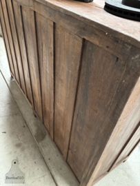 Antiek Engels dressoir met mooie ronde hoeken 147418 verkocht