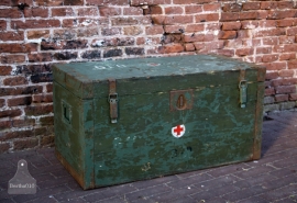 Oude geleefde hospitaal kist (131109)..verkocht