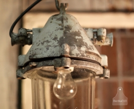 Industriële hanglamp (130892) verkocht