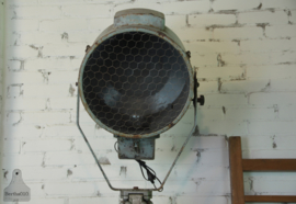 Authentieke fabriekslamp op statief (136061)..verkocht