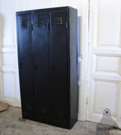 Locker smal  (134133)....verkocht