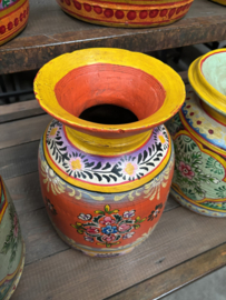 Houten melkpot kunstobject handbeschilderd met Oosterse inspiratie 147918b 35 cm hoog verkocht