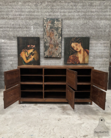 Houten dossierskast uit de jaren ’20 puur functionalisme met karakter 147878