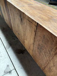 Uniek lang XXL dressoir (146944) .... verkocht