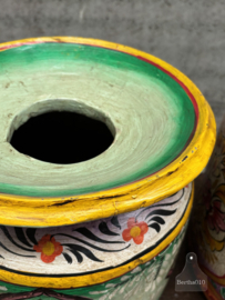 Oude houten melkpot uit India 147885v 33 cm hoog