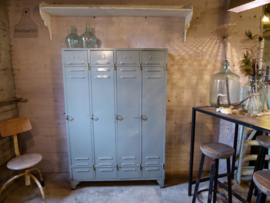 Oude locker (133185)..verkocht