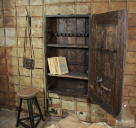 Antieke werk-hangkast (134634) verkocht