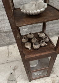 Engelse vitrinekast uit de jaren ’20 rondom glas karaktervol 147868