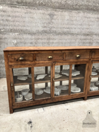 Antiek Engels winkel dressoir lengte 366 cm verkocht