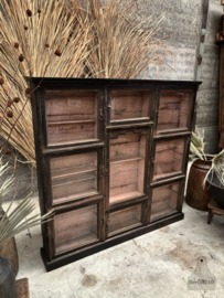 Topstuk smalle uniek vitrine hangkast 148095