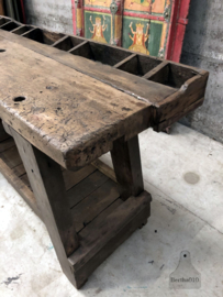 Smalle antieke werkbank met vakken (146431) lengte 154 cm verkocht