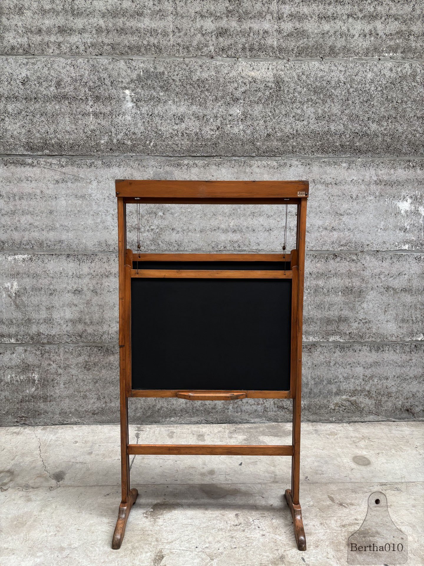 Oud Schoolbord Josco Belgium 150 cm hoog 147576 verkocht