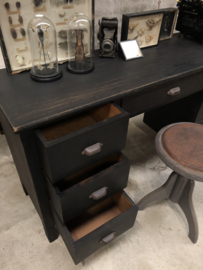 Antiek bureau (145775) verkocht