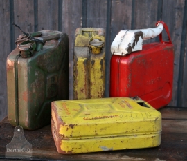 Jerrycan klein, rood (130314)..verkocht