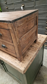 Antiek industrieel ladekastje jaren 20 (147480) verkocht
