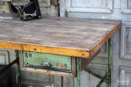 Industrieel bureau (131852)..verkocht