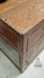 Kast dressoir vitrinekast keukeneiland  toonbank 147219 lengte 152 cm