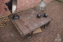 Oude trolleytafel (137006) verkocht