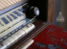 Jaren 60 radio (130175)..verkocht
