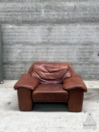 Oude lederen fauteuil  (146835)