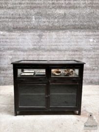 Antieke Houten Vitrine Glazen Toonbank uit de Jaren 1920 147