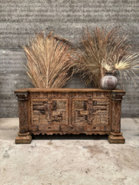 Handgesneden Indiaase console functioneel kunstwerk met karakter 147771 verkocht