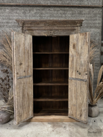 Unieke Oosterse kast  duizend-en-een-nacht 147774 hoogte 223 cm