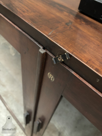 Houten vitrinedressoir uit de jaren 20 lengte 474 cm  147702