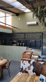 Een exclusieve bar, volledig op maat!
