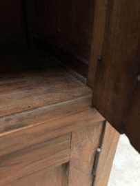 Oude houten vakkenkast (144488) verkocht