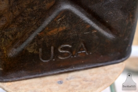 Oude USA jerrycan (131386)..verkocht