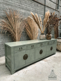 Lang oud Chinees dressoir 148069 lengte 264 cm