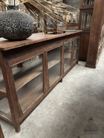 Tijdloos functionalisme winkeldressoir uit de jaren 20 30 147861