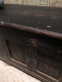 Authentiek dressoir zwart (146137) verkocht