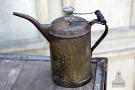Oud petroleumblik (131749) verkocht