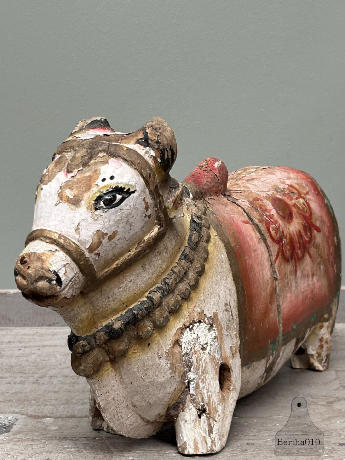 Zeldzaam antiek houten Nandi-Stier Beeld 146927