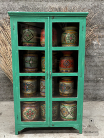 Oude groene vitrinekast 147365