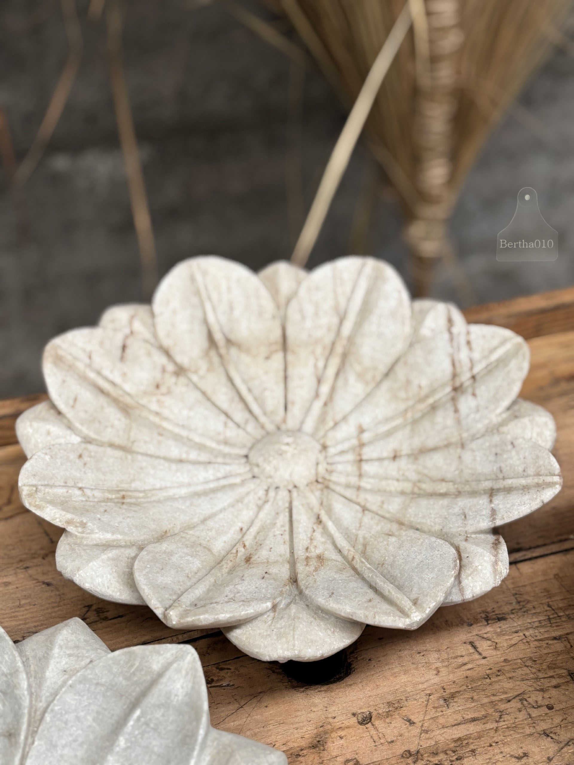 Marmer schaal lotus 31 cm 147271