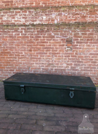 Oude ijzeren opbergkisten (138272) verkocht