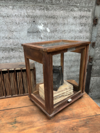 Laboratorium vitrine 147684 verkocht