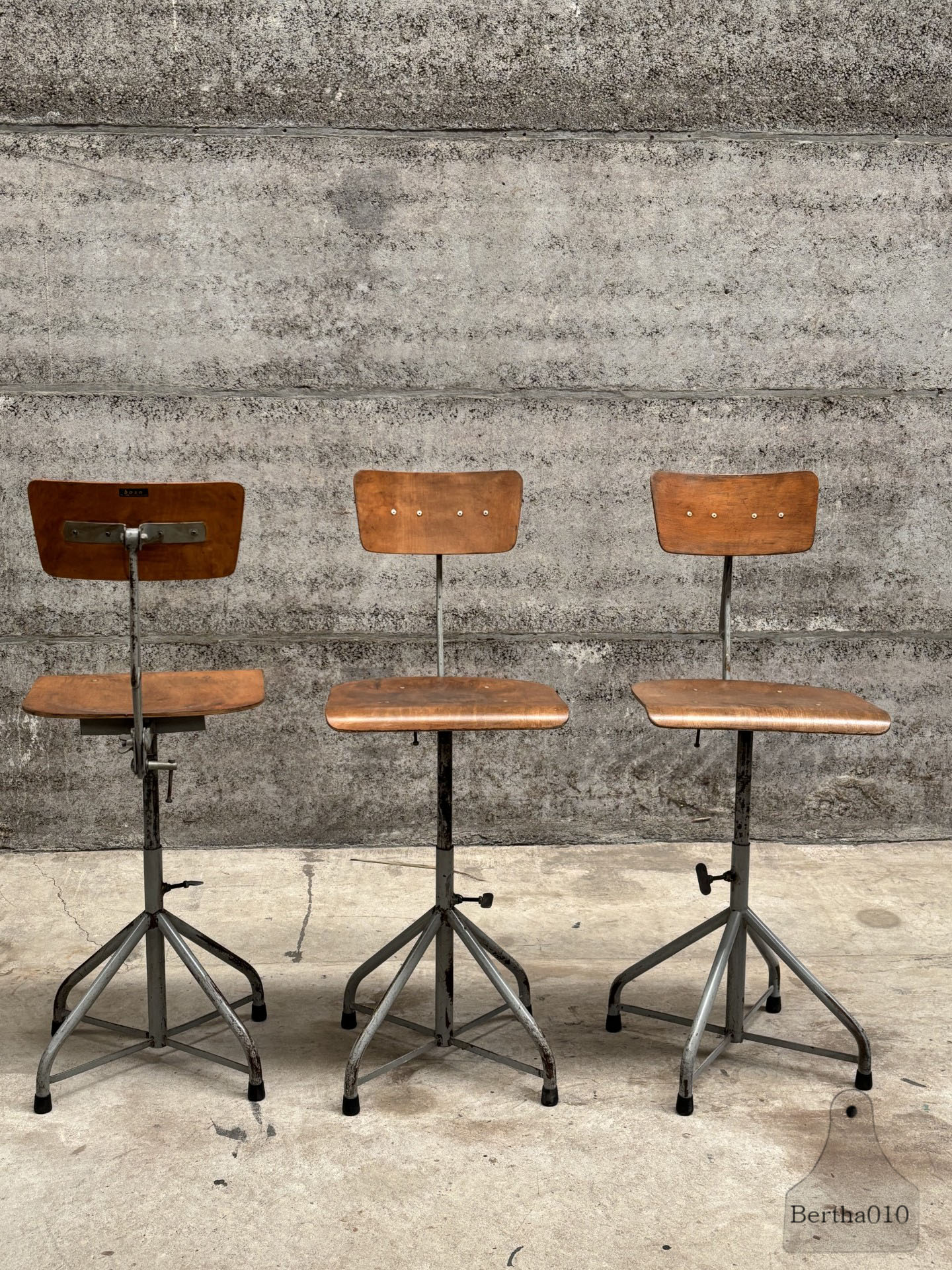 Set van 3 vintage Bozo bureaustoelen deel 1 147562