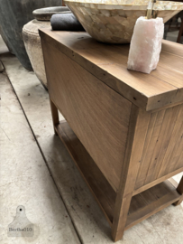 Oude houten werkbank ideaal als badkamermeubel  147967