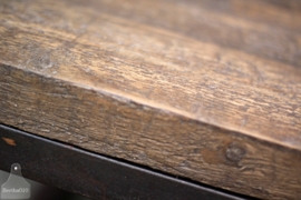 Industriële tafel (131976) verkocht