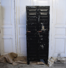 Oude 2 deurs locker (134132) verkocht