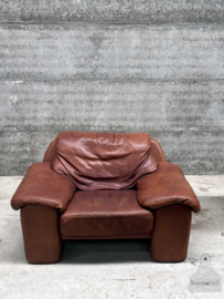 Oude lederen fauteuil  (146835)